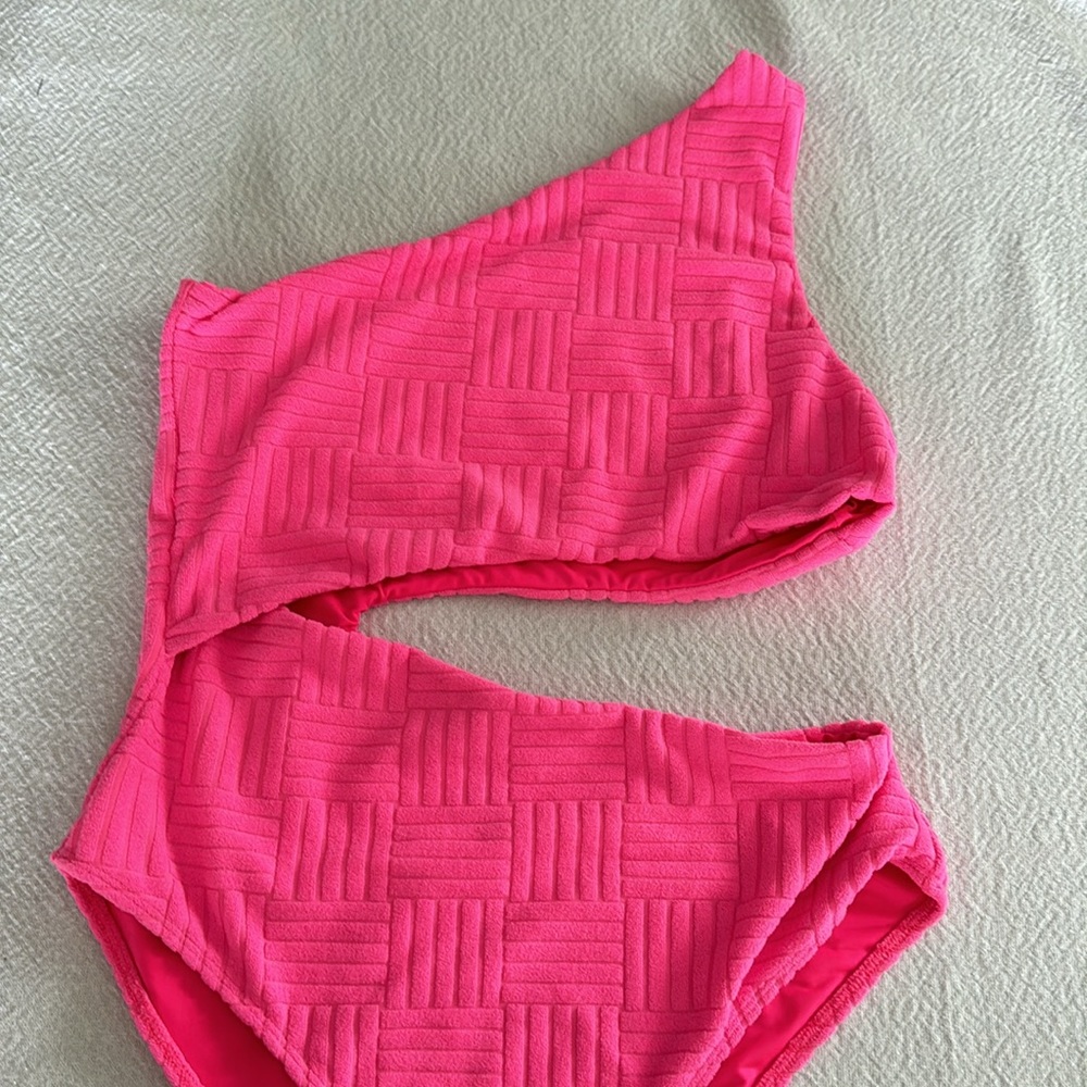 Beach Riot Celine Cutout One-Shoulder One-Piece Swimsuit, Small, $158 - Picture 5 of 5